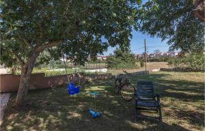 1 Bedroom Stunning Apartment In Fazana