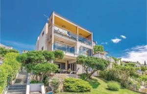 Amazing Apartment In Crikvenica With 2 Bedrooms And Wifi