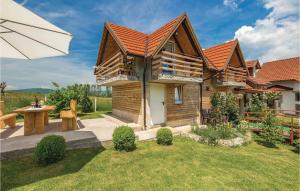 Nice Home In Licko Lesce With Wifi