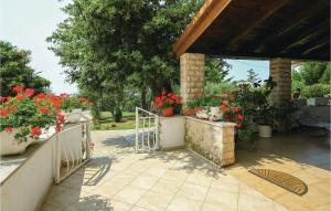 Nice Apartment In Porec With 3 Bedrooms And Wifi