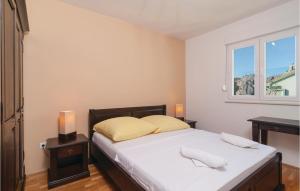 2 Bedroom Beautiful Apartment In Omis 