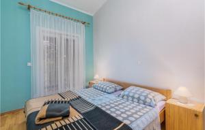 2 Bedroom Amazing Apartment In Pinezici 