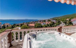 Beautiful Apartment In Crikvenica With Jacuzzi