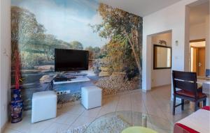 Two-Bedroom Apartment In Klek