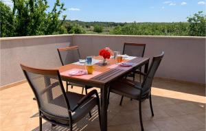 Lovely Apartment In Rovinj With Wifi