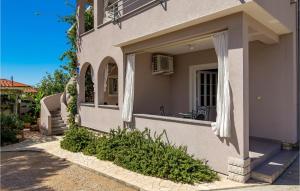 Amazing Apartment In Barbat Na Rabu