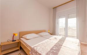 Nice Apartment In Sveti Filip I Jakov