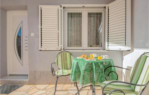 Stunning Apartment In Sibenik With 1 Bedrooms And Wifi