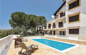1 Bedroom Beautiful Apartment In Sv,petar 