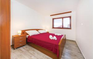 One-Bedroom Apartment In Svpetar