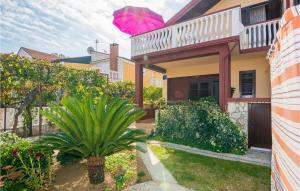 Awesome Home In Sabunike-Privlaka With Kitchen 