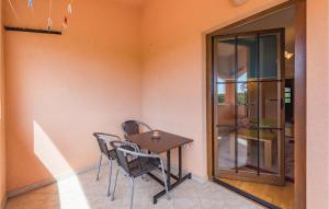 Beautiful Apartment In Bonaci With 3 Bedrooms And Wifi