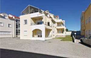 Amazing Apartment In Vodice With 1 Bedrooms And Wifi