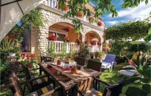 2 Bedroom Cozy Apartment In Matulji