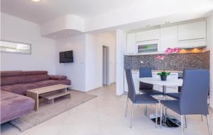 Beautiful Home In Dramalj With Kitchen 