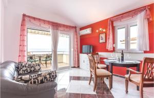 Beautiful Apartment In Makarska With 1 Bedrooms And Wifi