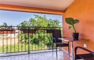 Stunning Apartment In Valtura With 2 Bedrooms And Wifi