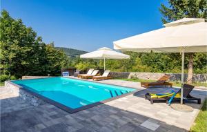 Three-Bedroom Holiday Home In Slunj