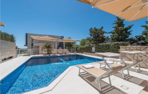 Amazing Home In Novalja With 2 Bedrooms, Wifi And Outdoor Swimming Pool