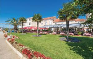 Nice Apartment In Sveti Filip I Jakov