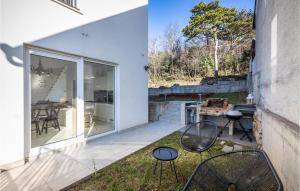 3 Bedroom Nice Home In Crikvenica 
