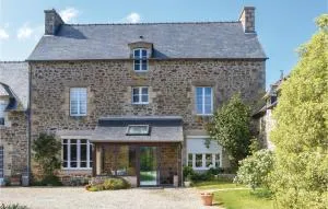 4 Bedroom Awesome Home In Plancoet - Bourseul