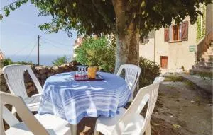 Stunning Apartment In Calcatoggio - 卡尔卡托吉奥