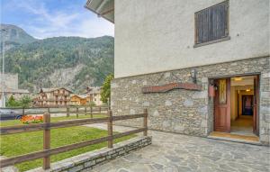 2 Bedroom Cozy Apartment In Morgex