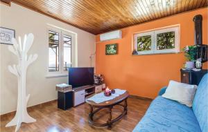 2 Bedroom Awesome Home In Opatija