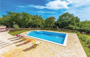 Awesome home in Garica with 3 Bedrooms WiFi and Outdoor swimming pool