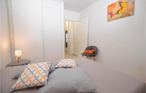 1 Bedroom Lovely Apartment In Propriano