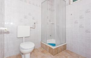 One-Bedroom Apartment In Rogoznica