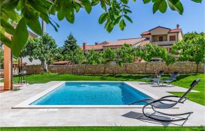 Two-Bedroom Holiday Home In Banjole