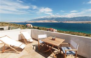 Beautiful Apartment In Pag With 1 Bedrooms