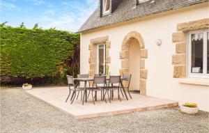 Maisons de vacances Stunning home in Kerbors with 3 Bedrooms and WiFi : photos des chambres