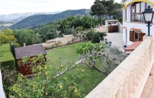 3 Bedroom Beautiful Home In Oliva