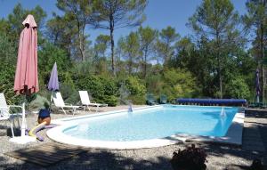 Appartements Stunning apartment in Lorgues with 1 Bedrooms and Outdoor swimming pool : photos des chambres