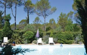 Appartements Stunning apartment in Lorgues with 1 Bedrooms and Outdoor swimming pool : photos des chambres