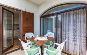 Amazing Home In Icici