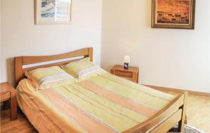 Maisons de vacances Awesome Home In Plouarzel With Wifi : photos des chambres