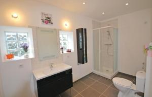Appartements Cozy Apartment In Six Fours Les Plages : photos des chambres