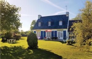 Maisons de vacances Beautiful home in Concarneau with 4 Bedrooms and WiFi : photos des chambres