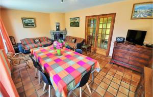 Maisons de vacances Stunning Home In Concarneau With Wifi : photos des chambres