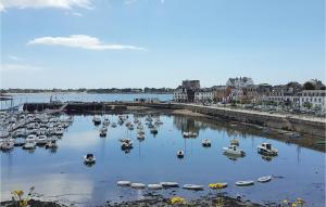 Maisons de vacances Beautiful home in Concarneau with 4 Bedrooms and WiFi : photos des chambres