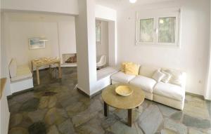 Lovely Apartment In Porto Heli Ermioni