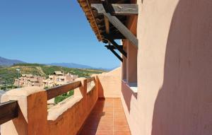 Lovely Apartment In Casares Costa