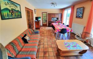 Maisons de vacances Stunning Home In Concarneau With Wifi : photos des chambres