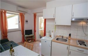 Beautiful Apartment In Malinska With 1 Bedrooms And Wifi