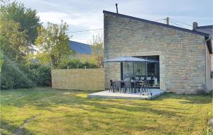 Maisons de vacances Three-Bedroom Holiday Home in Erdeven : photos des chambres