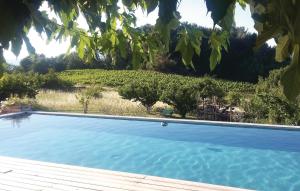 Maisons de vacances Beautiful home in Apt with 2 Bedrooms, WiFi and Outdoor swimming pool : photos des chambres